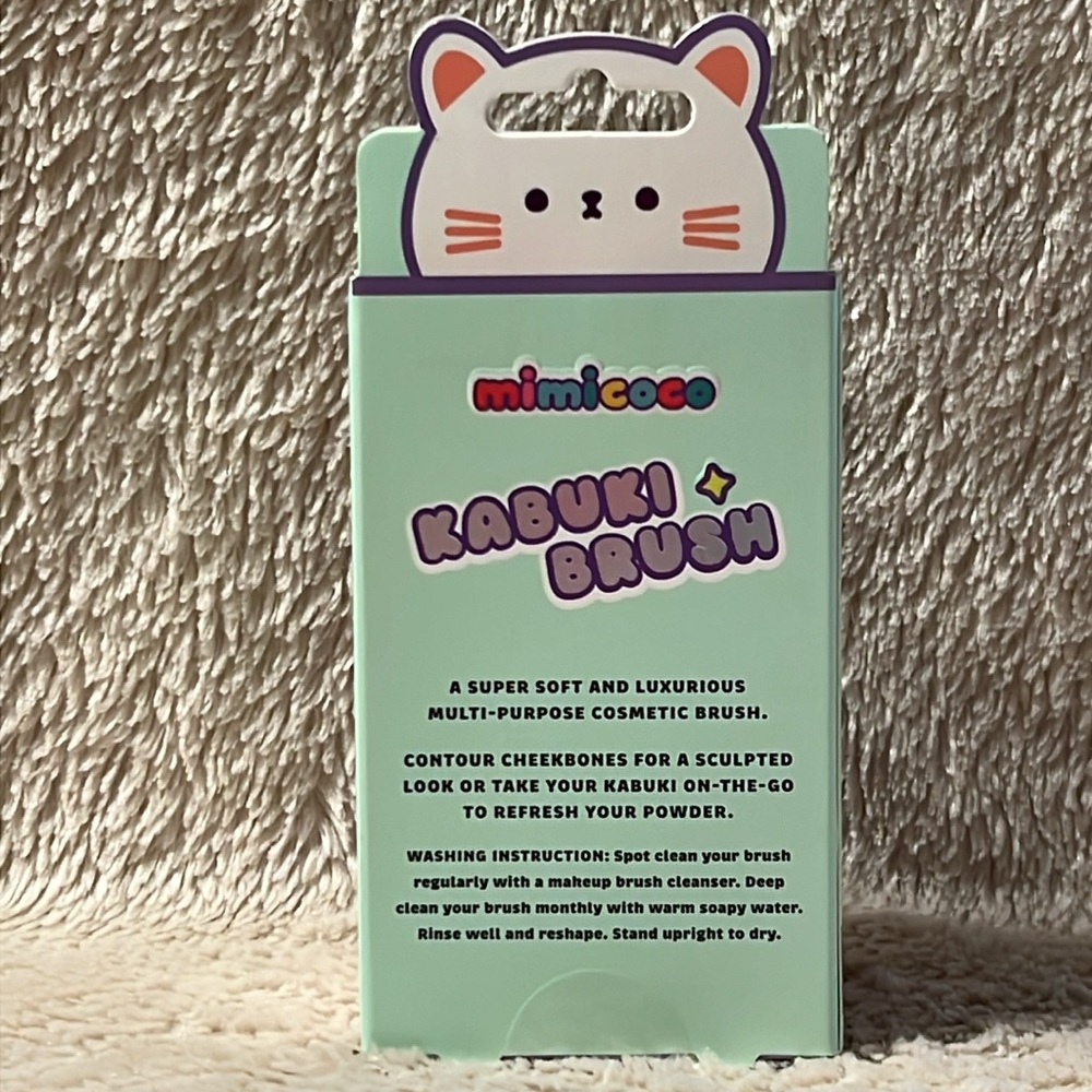 MIMICOCO Limited Edition Cat Luna Kabuki Brush - Picture 3 of 6